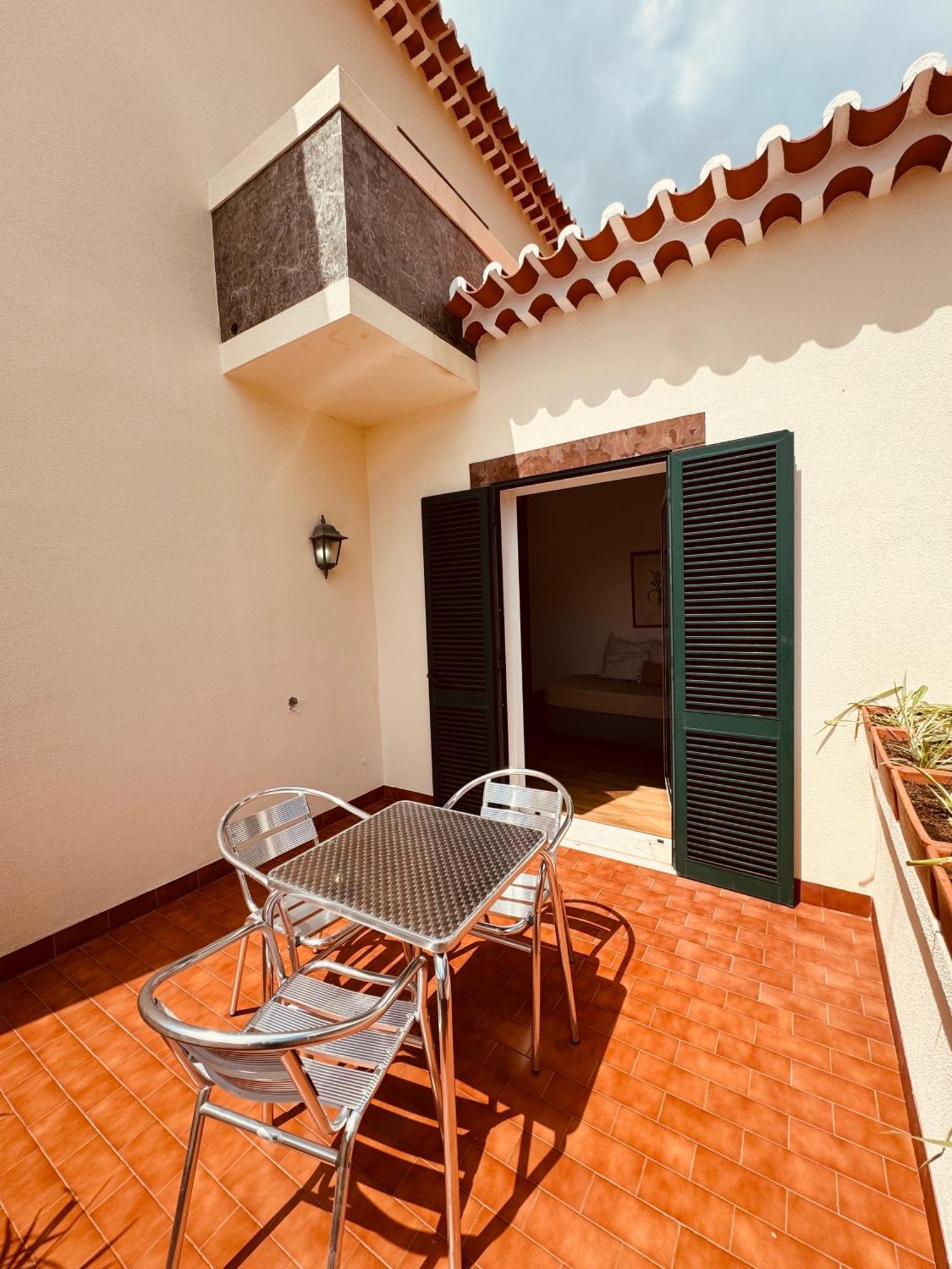 Vale Mar Guest Hotel Ribeira Brava Exterior foto