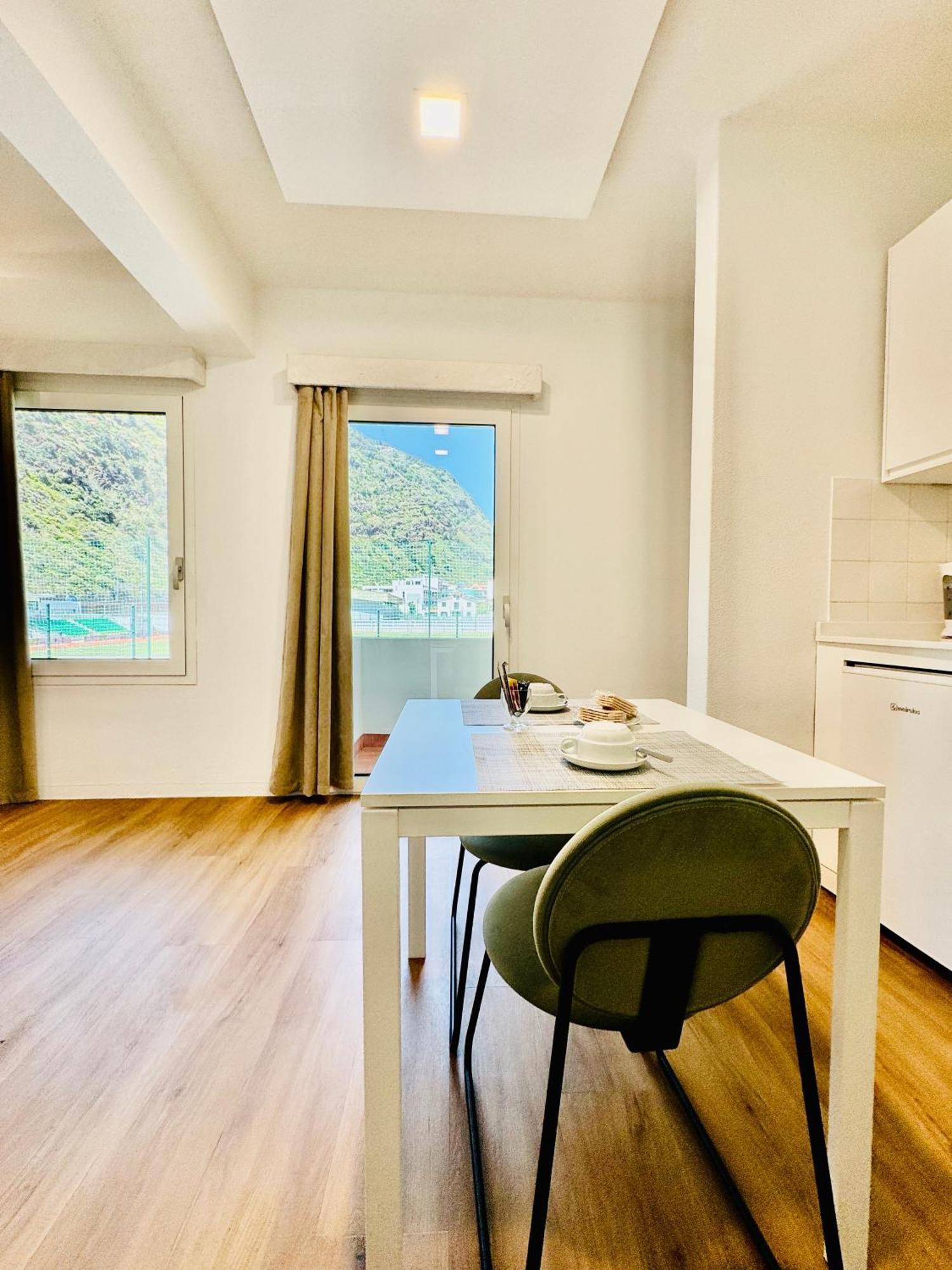 Vale Mar Guest Hotel Ribeira Brava Exterior foto