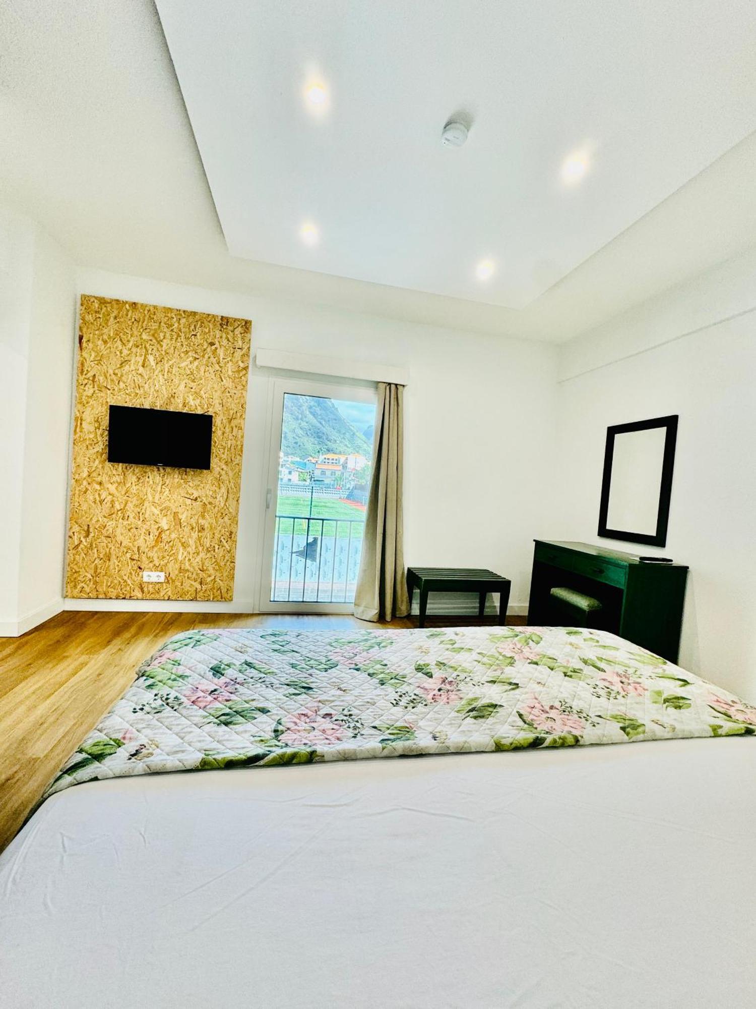 Vale Mar Guest Hotel Ribeira Brava Exterior foto